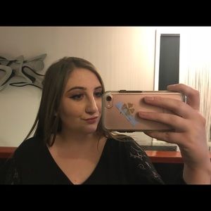 Meet your Posher, Olivia